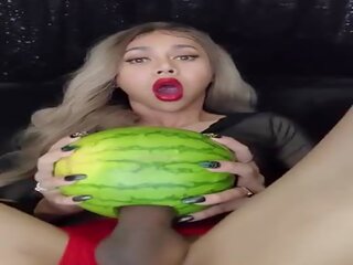 Longmint destroy a watermelon kanssa hänen monsterdick